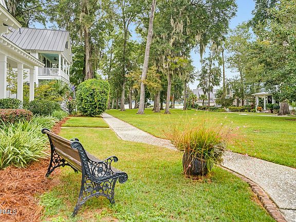5th image of 37 Wrights Point Circle
