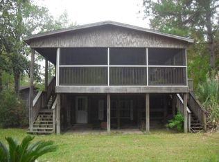 272 Alaqua Cove Rd, Freeport, FL 32439