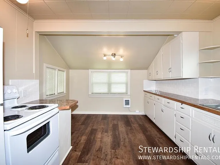 610 E 8th Ave #2 — Photo 2