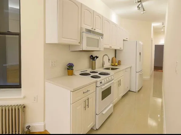 407 E 69th St APT 1E, New York, NY 10021