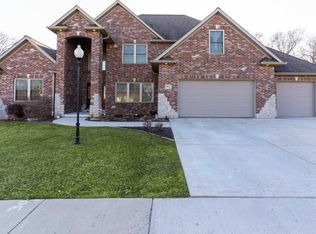 6617 N Greenwich Pl, Peoria, IL 61615