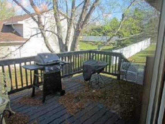 4th image of 11315 51st Ave N