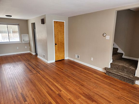 2nd image of 1039 Broadview Blvd S #13