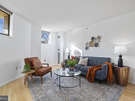 4th image of 7111 Woodmont Ave APT 102