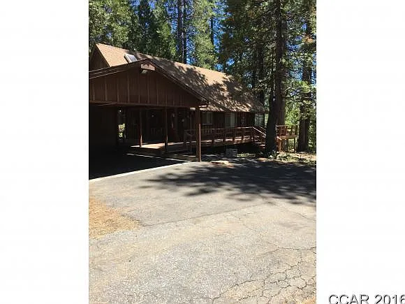2836 Country Club Dr photo 1