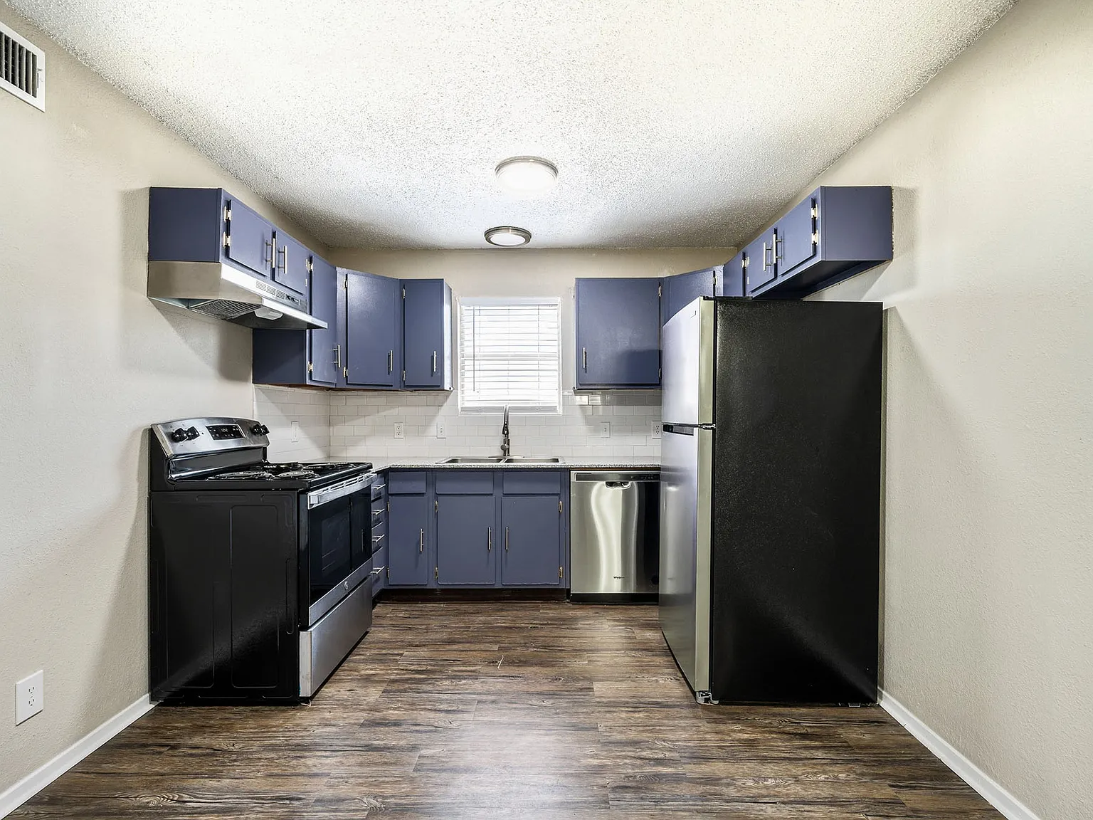 Breezeway Townhomes — Photo 1