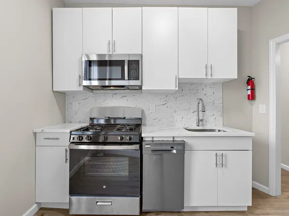 304 50th Street image 3 of 12