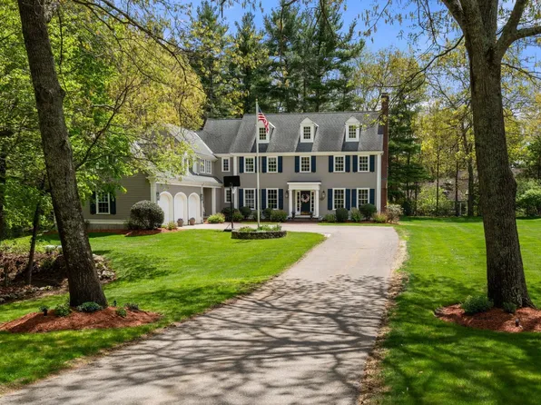 1080 North St, Walpole, MA 02081