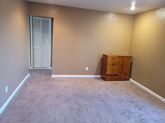 2nd image of 304 S 1st St