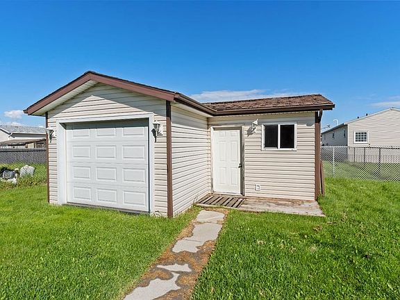 2nd image of 29 Keystone Pl