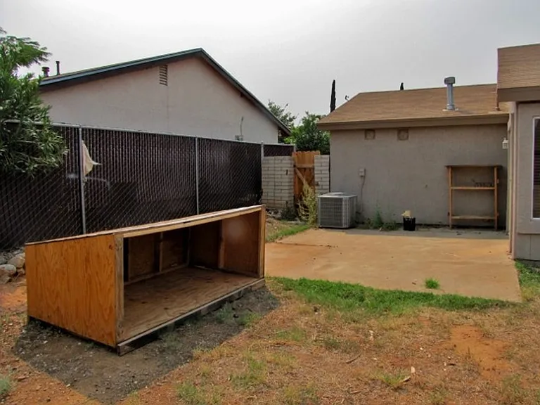 823 Plaza Encanto — Photo 24