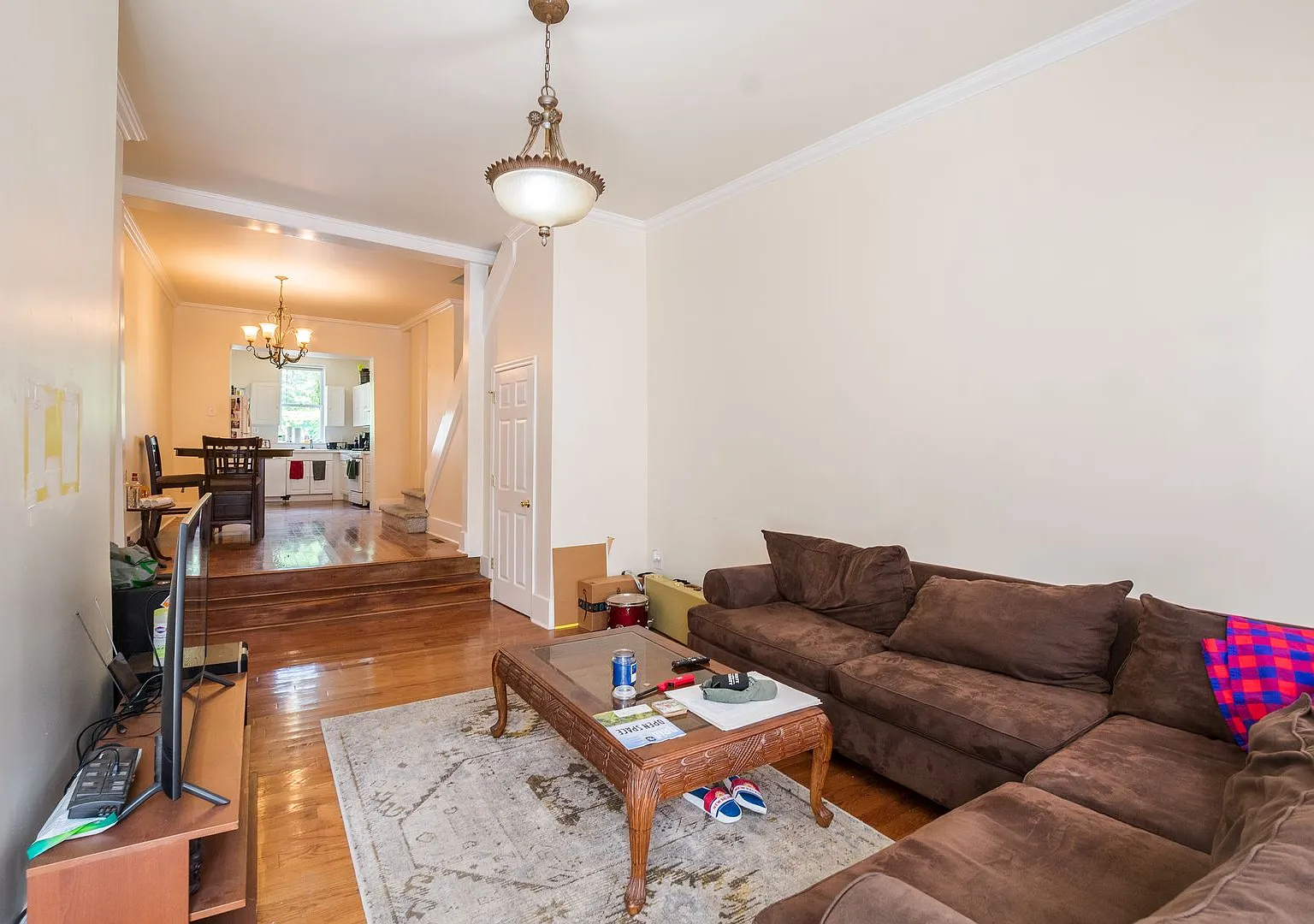 Three Bed Pennsport Apartment — Photo 1
