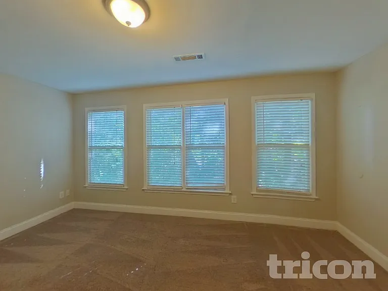 100 Wyngate Dr — Photo 12