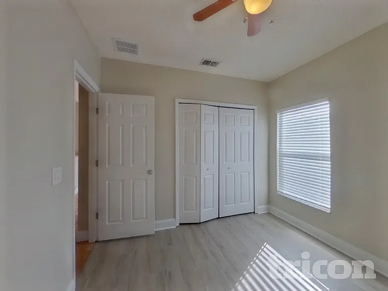 1141 Doncaster Ct — Photo 12
