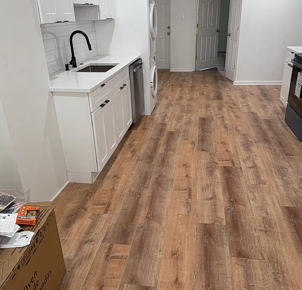 1 bed, 980 sqft, $1,550 — Photo 3