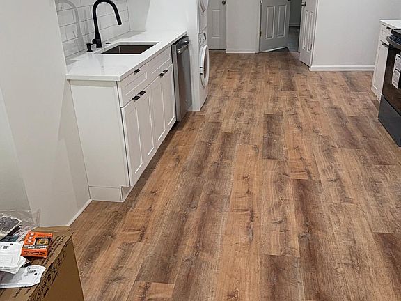 3rd image of 68 W Rockland St #1