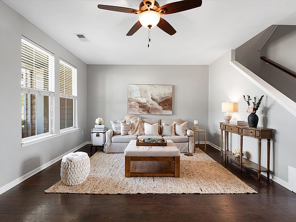 5th image of 2307 Farrington Pl