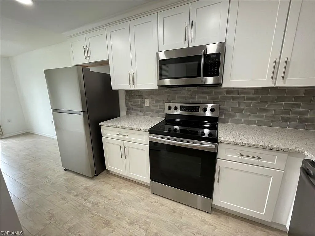 2 bed, 2.0 bath, 1245 sqft, $1,750 — Photo 3