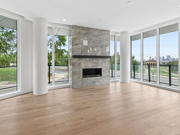5th image of 321 31st Ave N #B11-1