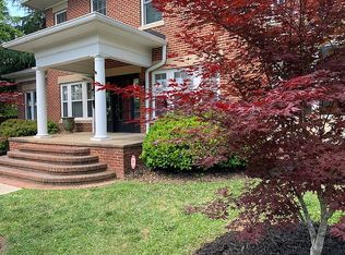 301 Martin Luther King Jr Blvd, Siler City, NC 27344