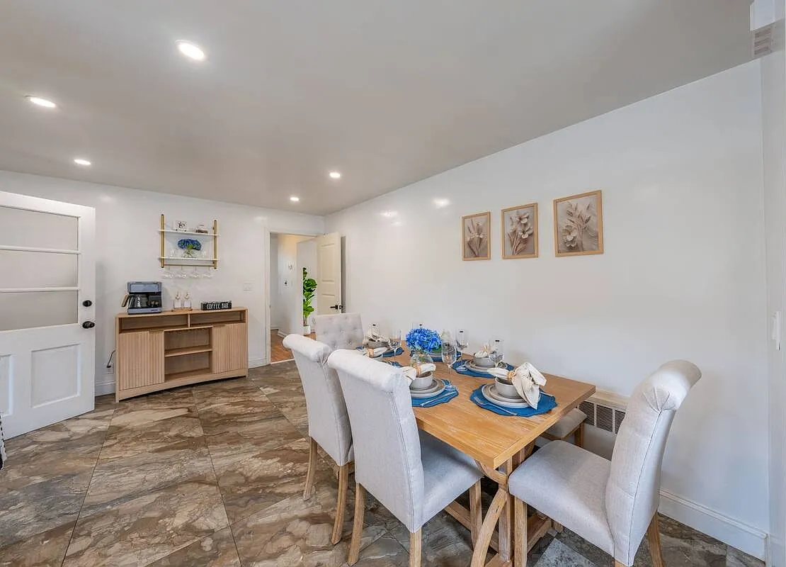 3 bed, 1000 sqft, $3,900 — Photo 4