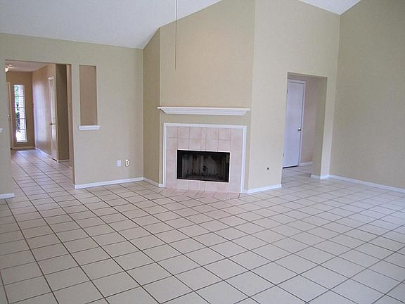 2nd image of 8206 Worthington Dr