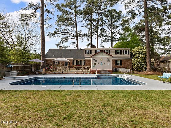 5th image of 1721 Bethlehem Road