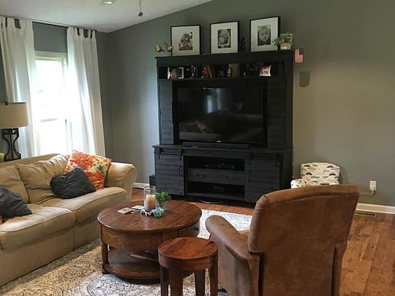 5th image of 5084 Whispering Woods Ln