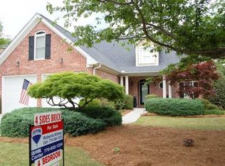 1070 Windsor Place Cir, Grayson, GA 30017