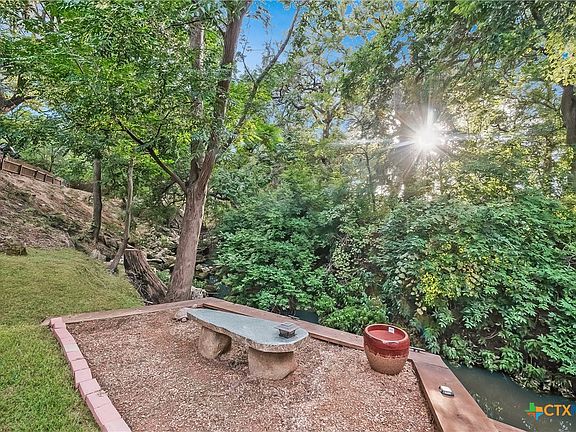 3rd image of 260 Meadow Lake Dr