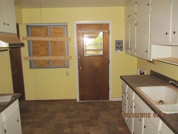 4th image of 1417 E Cardwell St