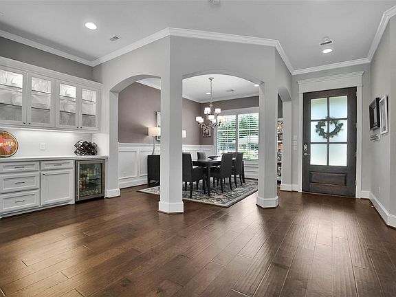 4th image of 1327 Althea Dr