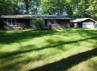 1090 W Marilyn Dr, Sanford, MI 48657