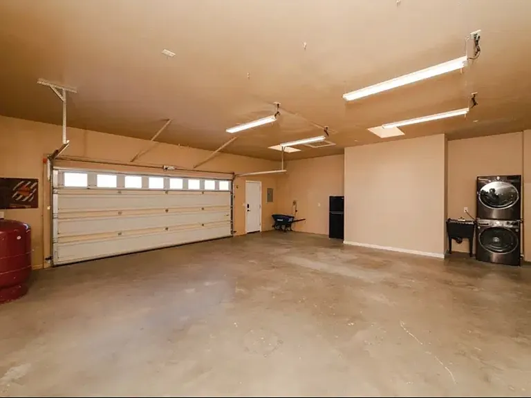 10563 N Garrett Dr — Photo 35