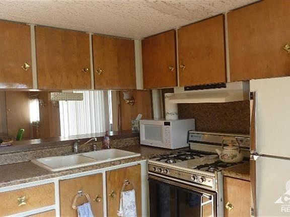 5th image of 69310 Golden West Dr