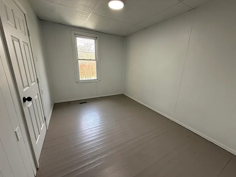 2487 Walnut St — Photo 7