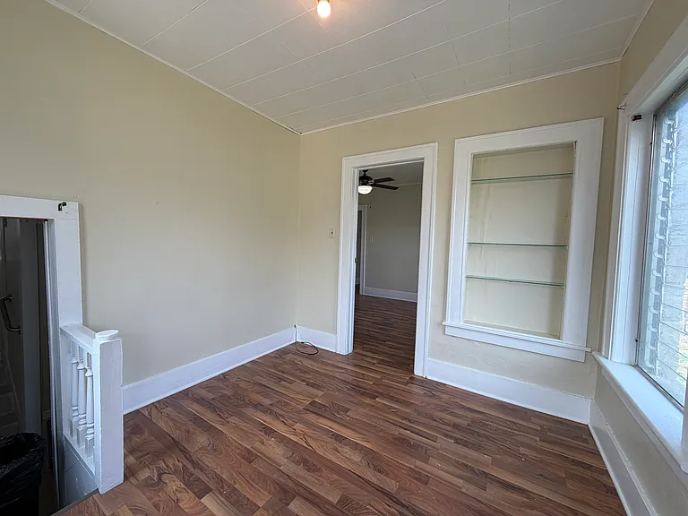 3118 Mishawaka Ave — Photo 5