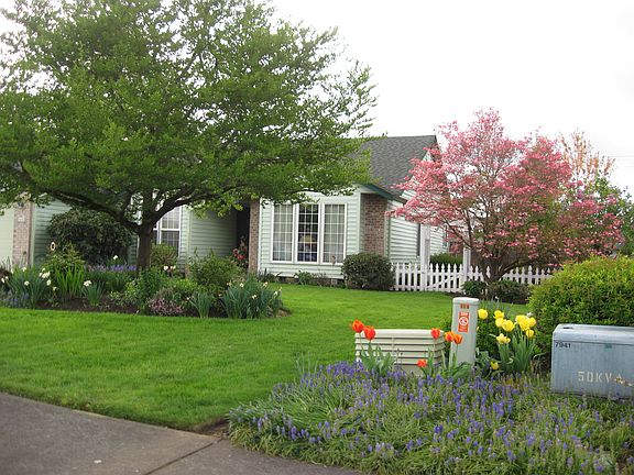 2nd image of 514 SE 99th Ct