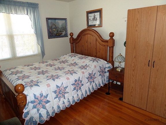 5th image of 4401 Rainbow Cir