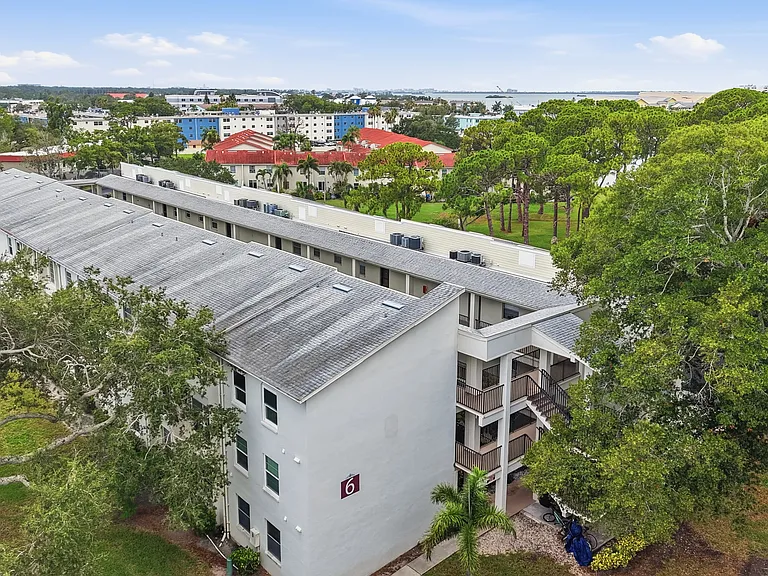 2700 Bayshore Blvd #6200 — Photo 45