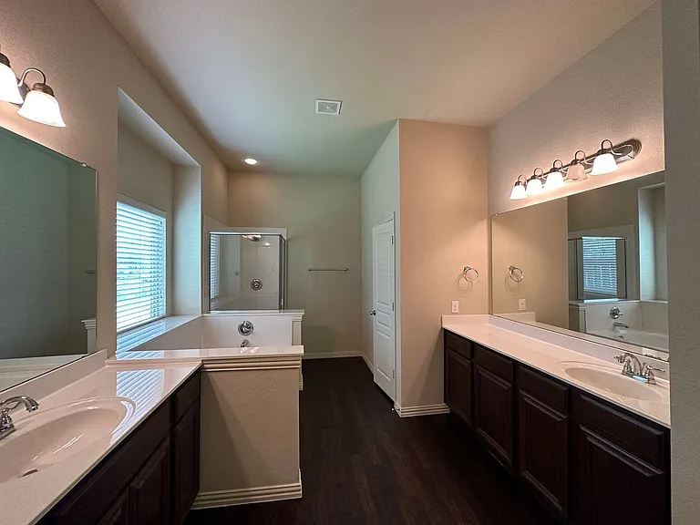 7420 Rose Crest Blvd — Photo 8