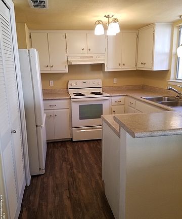 2nd image of 6023 Townhill Dr