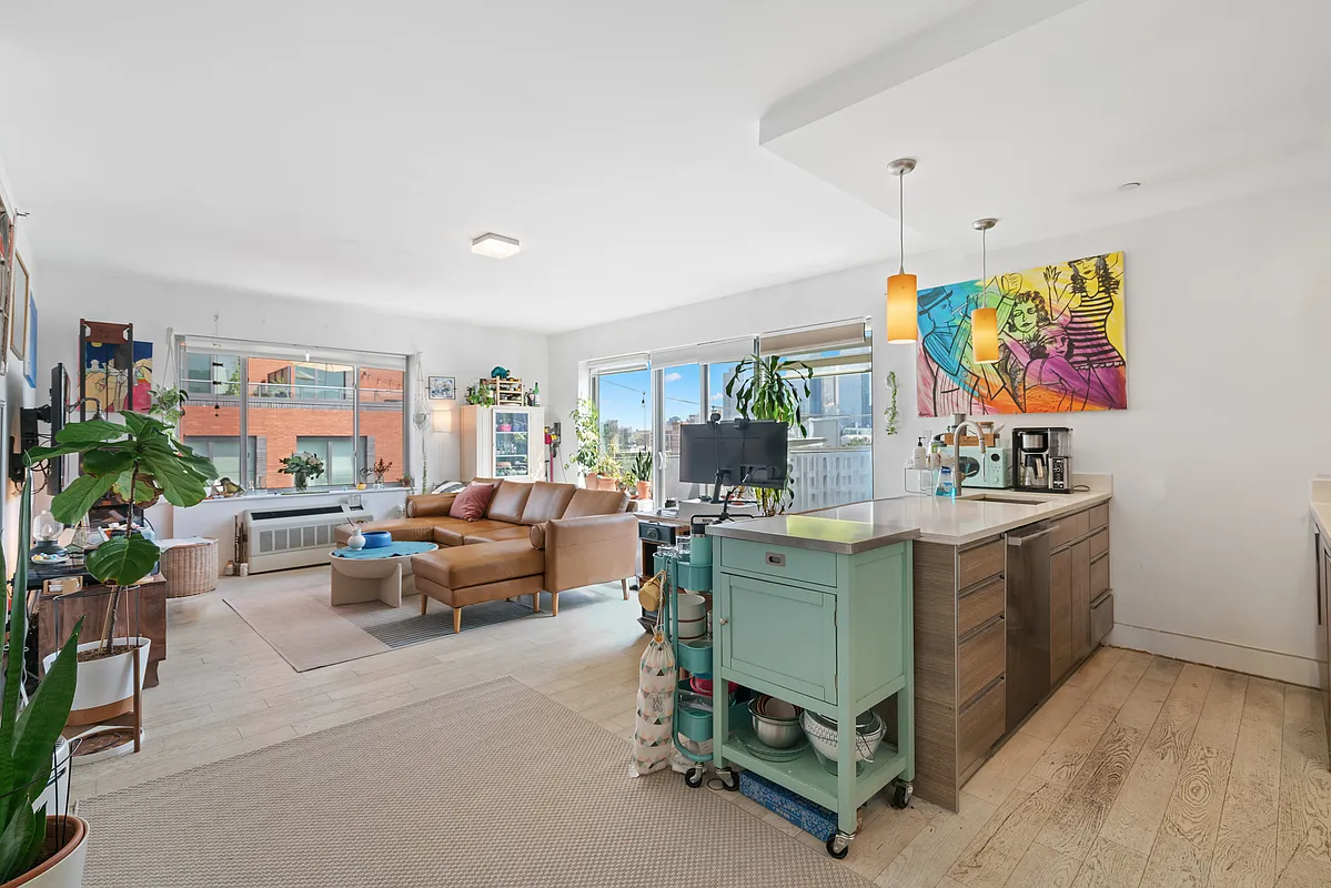 47-05 5th St Unit 602  