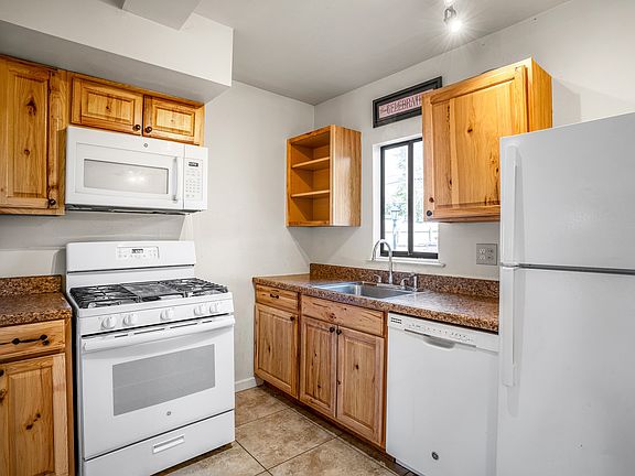 2nd image of 1315 Declovina St