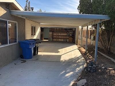 3rd image of 1104 E Navajo St