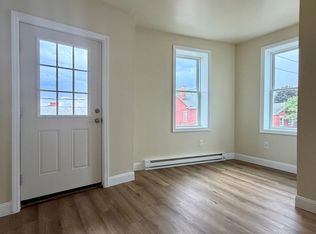 43 Pike St APT 3, Plattsburgh, NY 12901