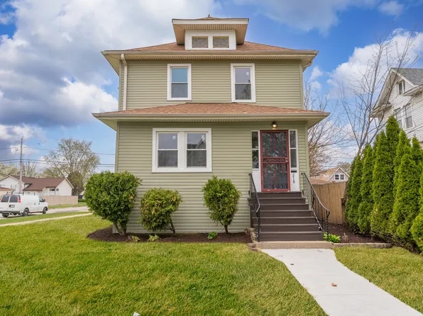 218 S 7th Ave, Maywood, IL 60153