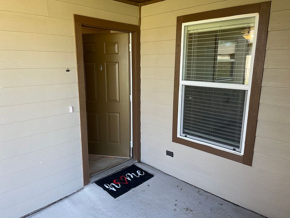 1st image of 5471 Garden Cir