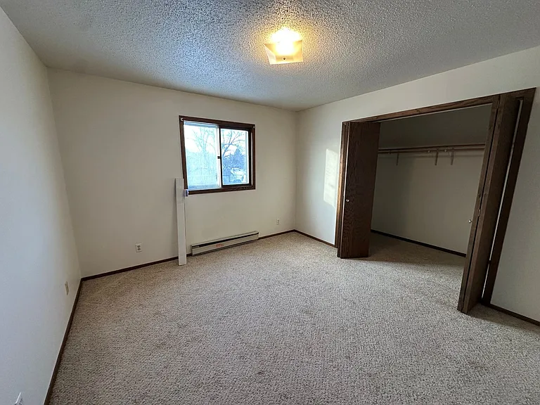 1502 E Gateway Cir S — Photo 5