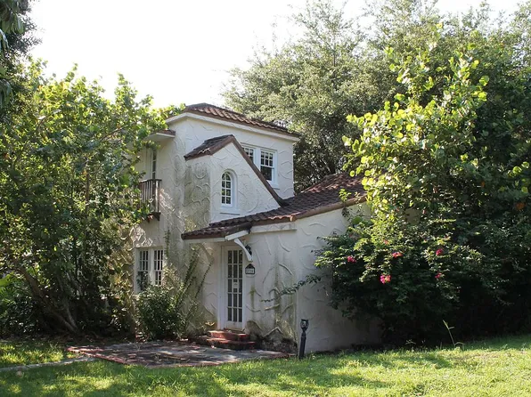 2716 Laurel Dr, Vero Beach, FL 32960